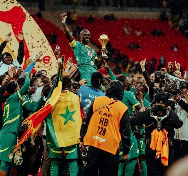 开元体育-非洲杯夺冠！总统宣布：球员12万美元+1500平米土地 全国放假